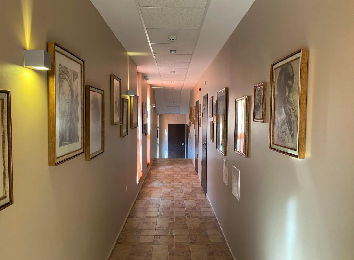 Motivi Hotel Saints Constantine and Helena Екстер'єр фото