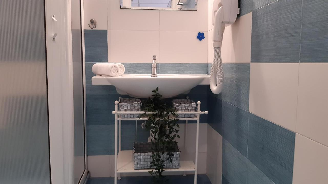 Motivi Hotel Saints Constantine and Helena Екстер'єр фото