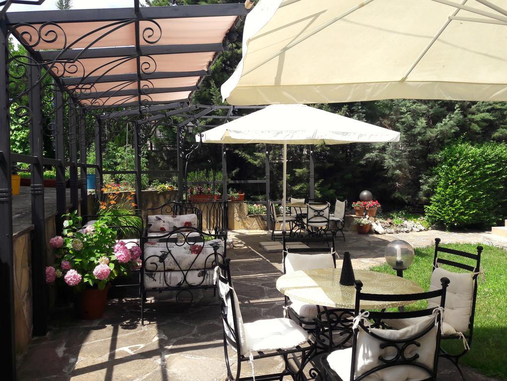 Motivi Hotel Saints Constantine and Helena Екстер'єр фото